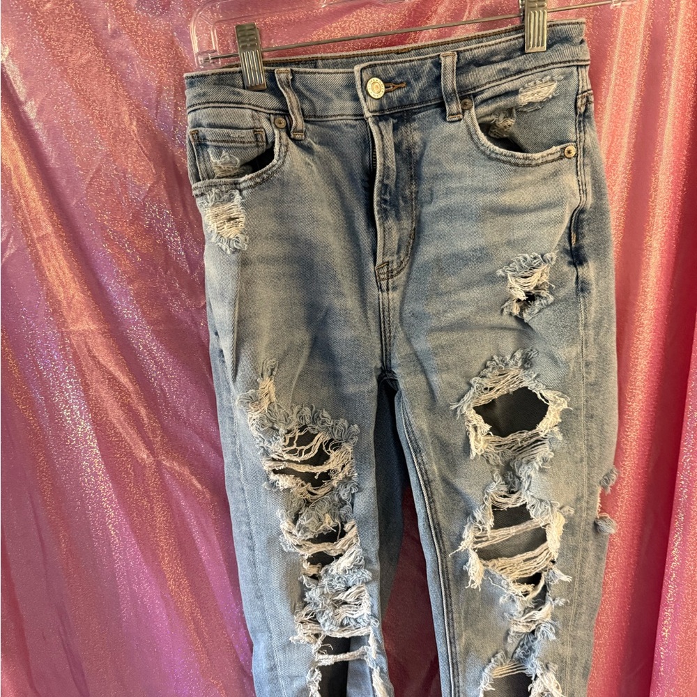 american eagle ripped jeans
